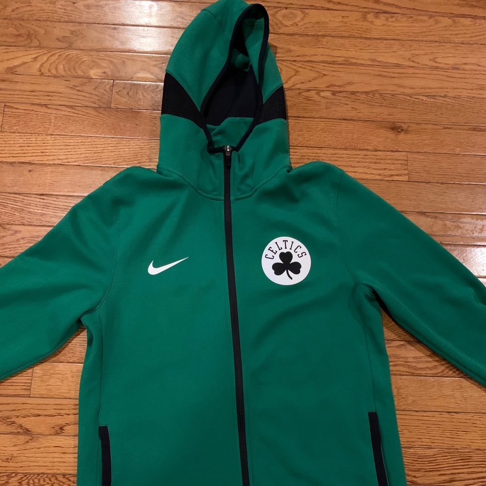 NIKE Celtics Showtime Hoodie